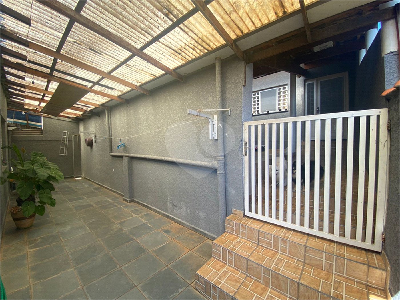 Casa à venda com 2 quartos, sendo 1 suíte, em Jardim Alvinópolis, Atibaia, SP