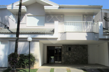 Casa à venda com 4 suítes no condomínio Ville de Marseille, São Paulo - SP