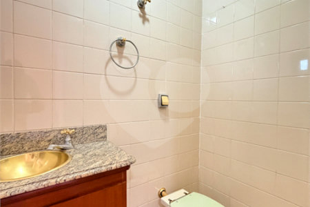 Apartamento à venda com 3 quartos, sendo 1 suíte, em Alto da Boa Vista, São Paulo, SP