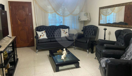 Sobrado à venda com 3 quartos, sendo 1 suíte,  em Vila Nova Pauliceia, São Paulo, SP