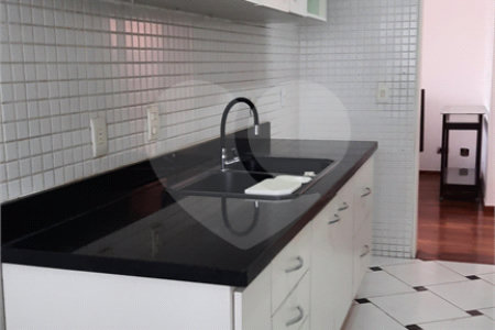 Apartamento à venda com 3 quartos, sendo 1 suíte, em Jardim Marajoara, São Paulo, SP