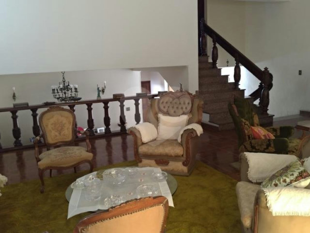 Casa à venda ou para alugar com 4 quartos, sendo 1 suíte,  em Vila Paulicéia, São Paulo, SP