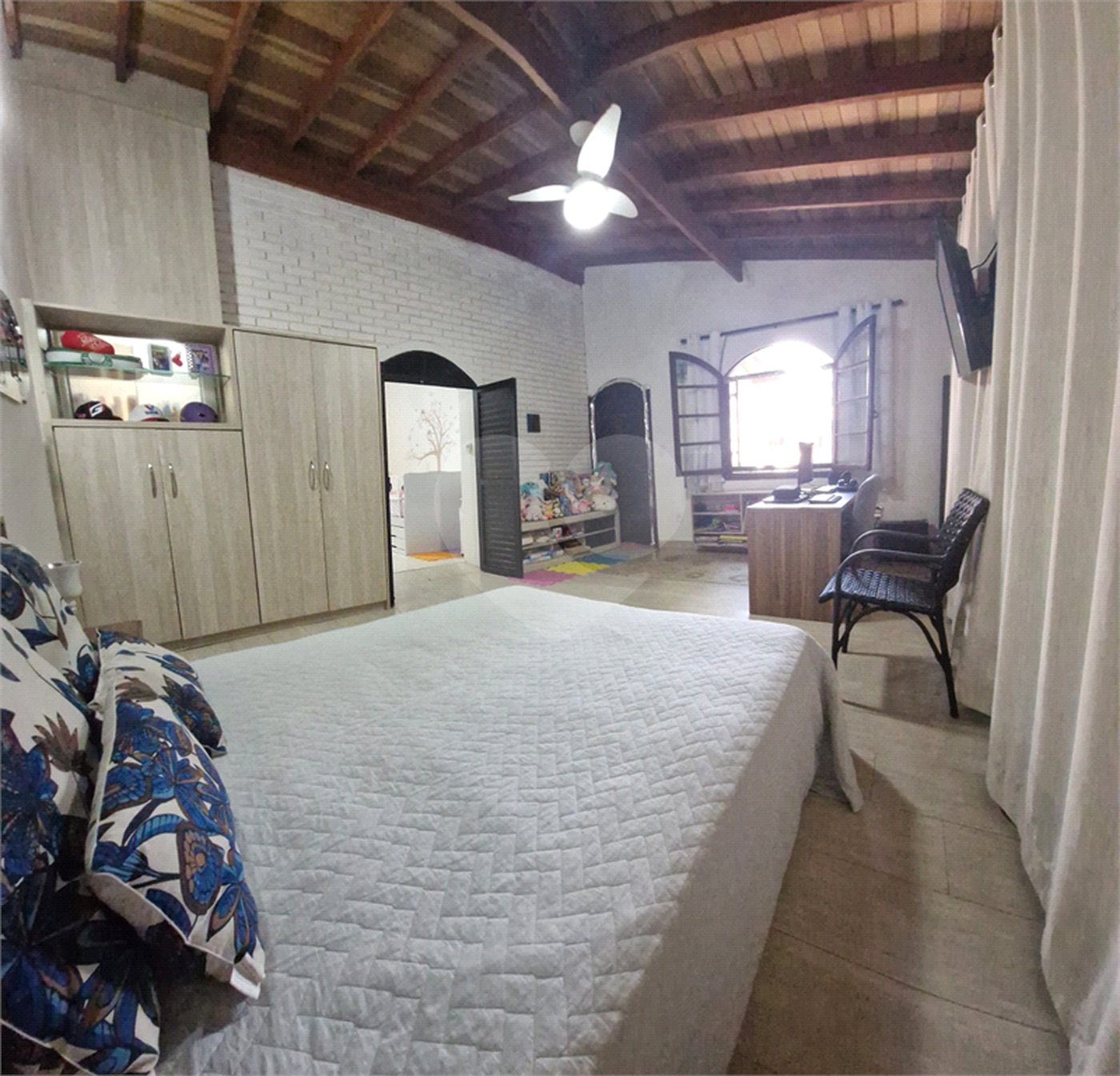 Casa à venda com 5 suítes no condomínio São Joaquim, Vinhedo - SP