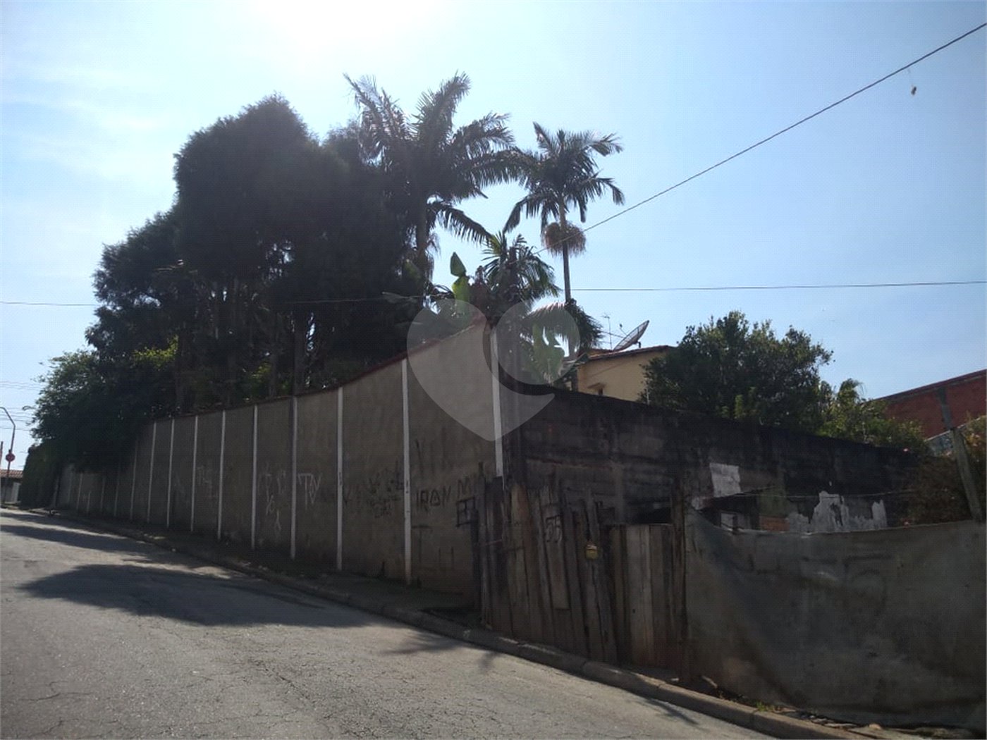 Casa à venda com 3 quartos, sendo 1 suíte,  em Vila Oliveira, Mogi das Cruzes, SP