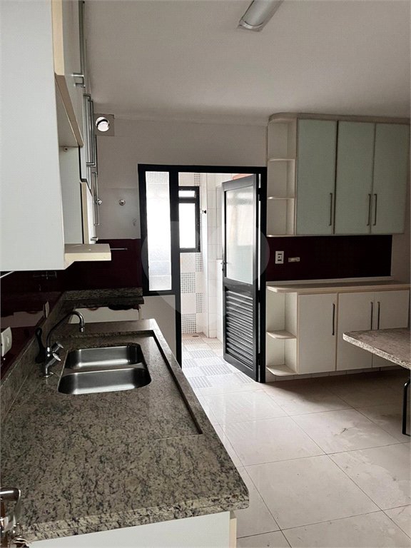 Apartamento à venda ou para alugar com 3 quartos, sendo 1 suíte,  em Vila Pompéia, São Paulo, SP