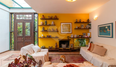 Casa à venda com 3 quartos, sendo 1 suíte,  no condomínio Jardim Hipico, São Paulo - SP