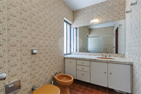 Casa à venda com 3 quartos, sendo 1 suíte,  em Granja Julieta, São Paulo, SP