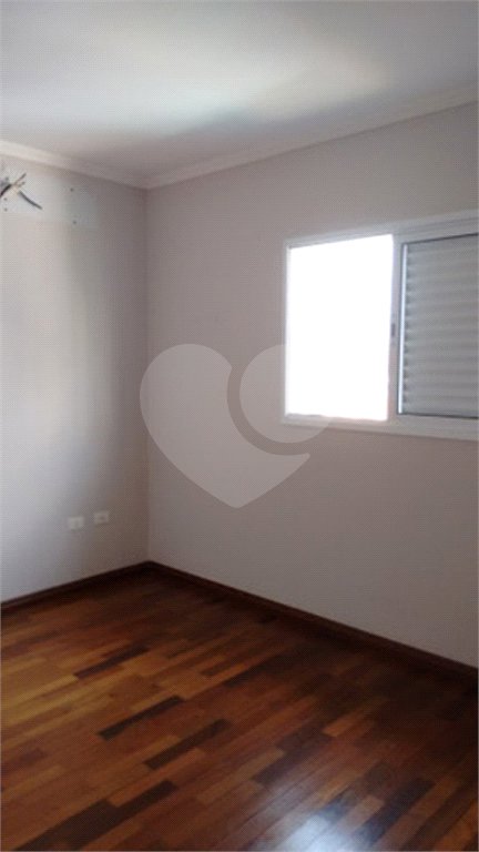 Sobrado à venda com 3 quartos, sendo 1 suíte, em Vila Antonina, São Paulo, SP