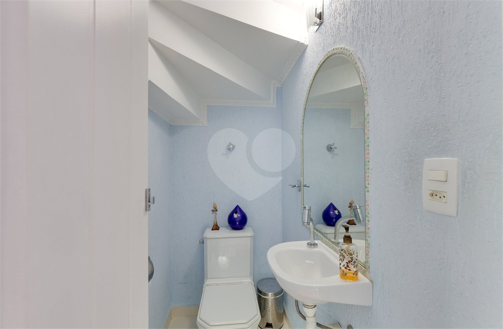 Casa à venda com 3 quartos, sendo 1 suíte, em Santo Amaro, São Paulo, SP