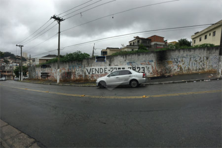 Terreno à venda em Jardim Peri, São Paulo, SP