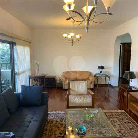 Apartamento à venda com 4 quartos, sendo 3 suítes,  em Pinheiros, São Paulo, SP