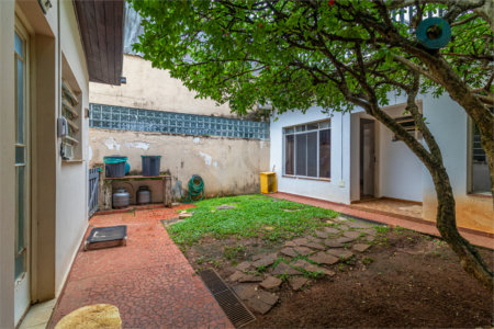Casa Térrea à venda com 3 quartos, sendo 1 suíte, em Santo Amaro, São Paulo, SP