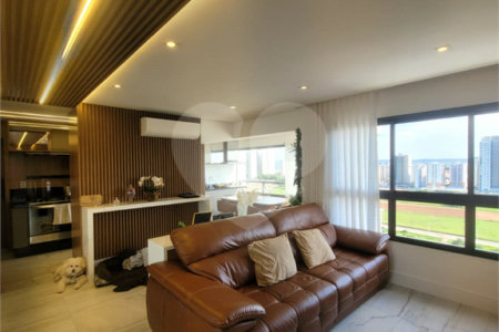 Apartamento à venda com 3 quartos, sendo 1 suíte,  em Parque Campolim, Sorocaba, SP