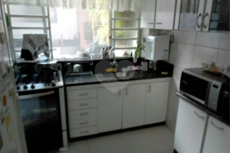 Sobrado à venda com 3 quartos em Jardim Trussardi, São Paulo, SP