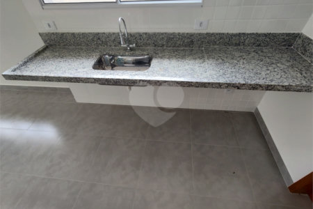 Casa Térrea à venda com 3 suítes em Jardim do Lago, Atibaia, SP
