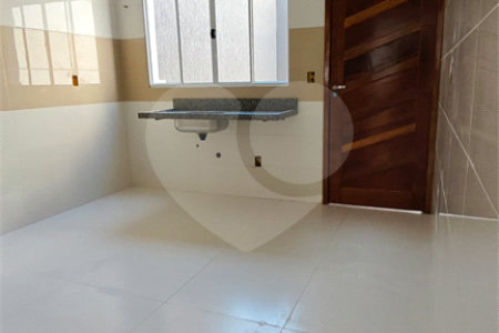 Sobrado à venda com 2 quartos em Vila Siria, São Paulo, SP