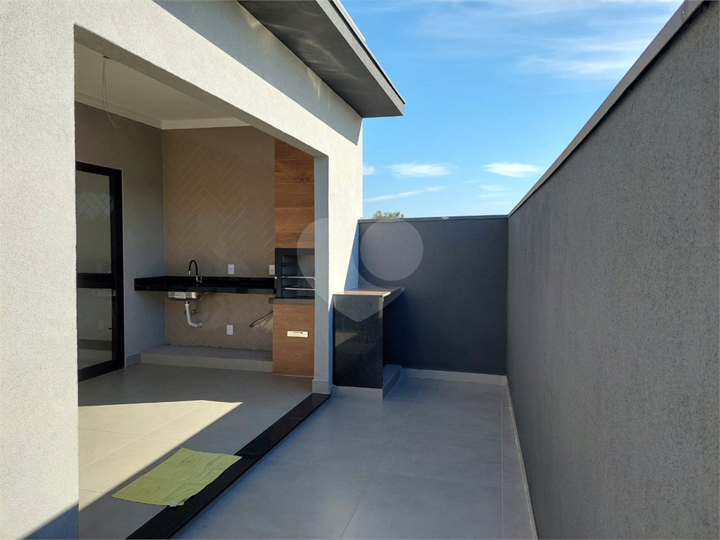 Casa à venda com 3 suítes no condomínio Terras de Santa Martha, Ribeirão Preto - SP