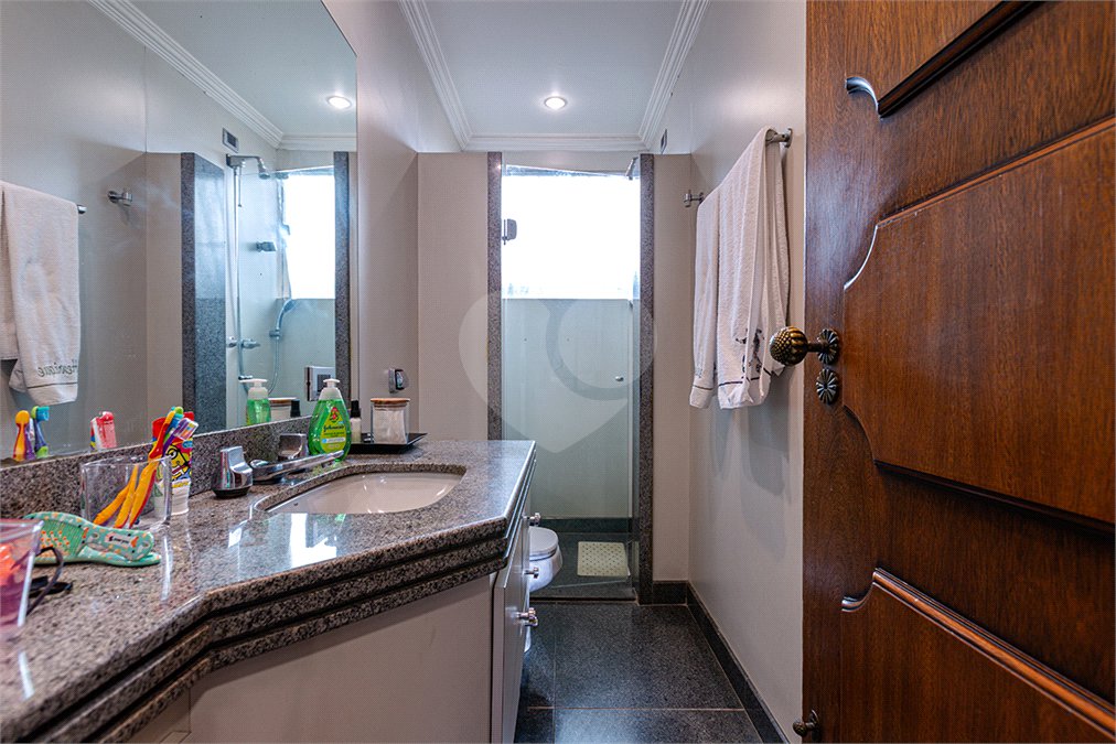 Casa Térrea à venda com 3 quartos, sendo 1 suíte, em Alto de Pinheiros, São Paulo, SP