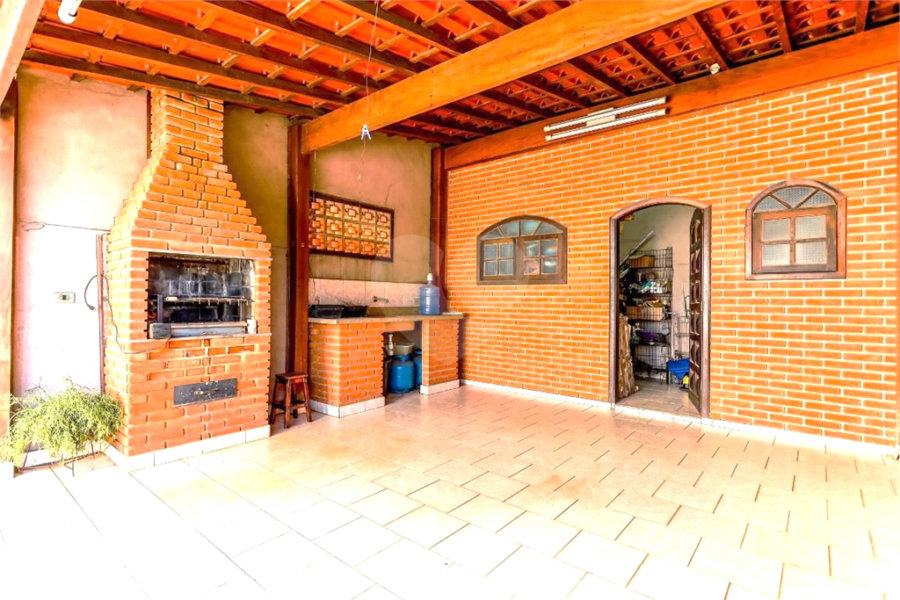 Sobrado à venda com 4 quartos, sendo 1 suíte, em Vila Nova Mazzei, São Paulo, SP