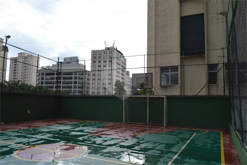 Apartamento à venda com 3 quartos, sendo 1 suíte,  em Vila Mariana, São Paulo, SP
