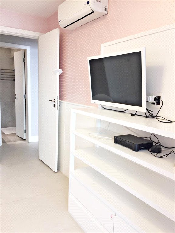 Apartamento à venda com 3 quartos, sendo 1 suíte, em Flamengo, Rio de Janeiro, RJ