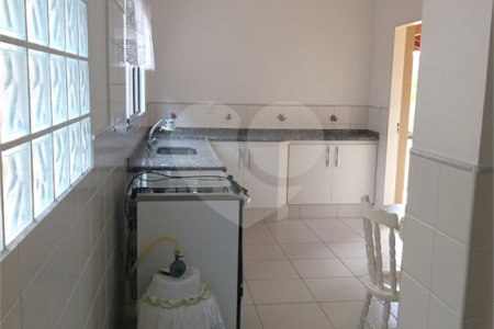 Casa à venda com 3 quartos, sendo 1 suíte, no condomínio Residencial Grape Village, Vinhedo - SP