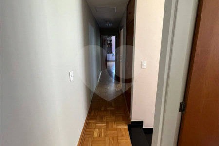 Sobrado à venda com 3 quartos, sendo 1 suíte, em Vila Alexandria, São Paulo, SP
