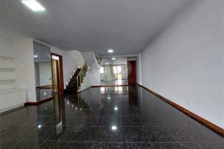 Cobertura à venda com 3 quartos, sendo 2 suítes, em Tijuca, Rio de Janeiro, RJ