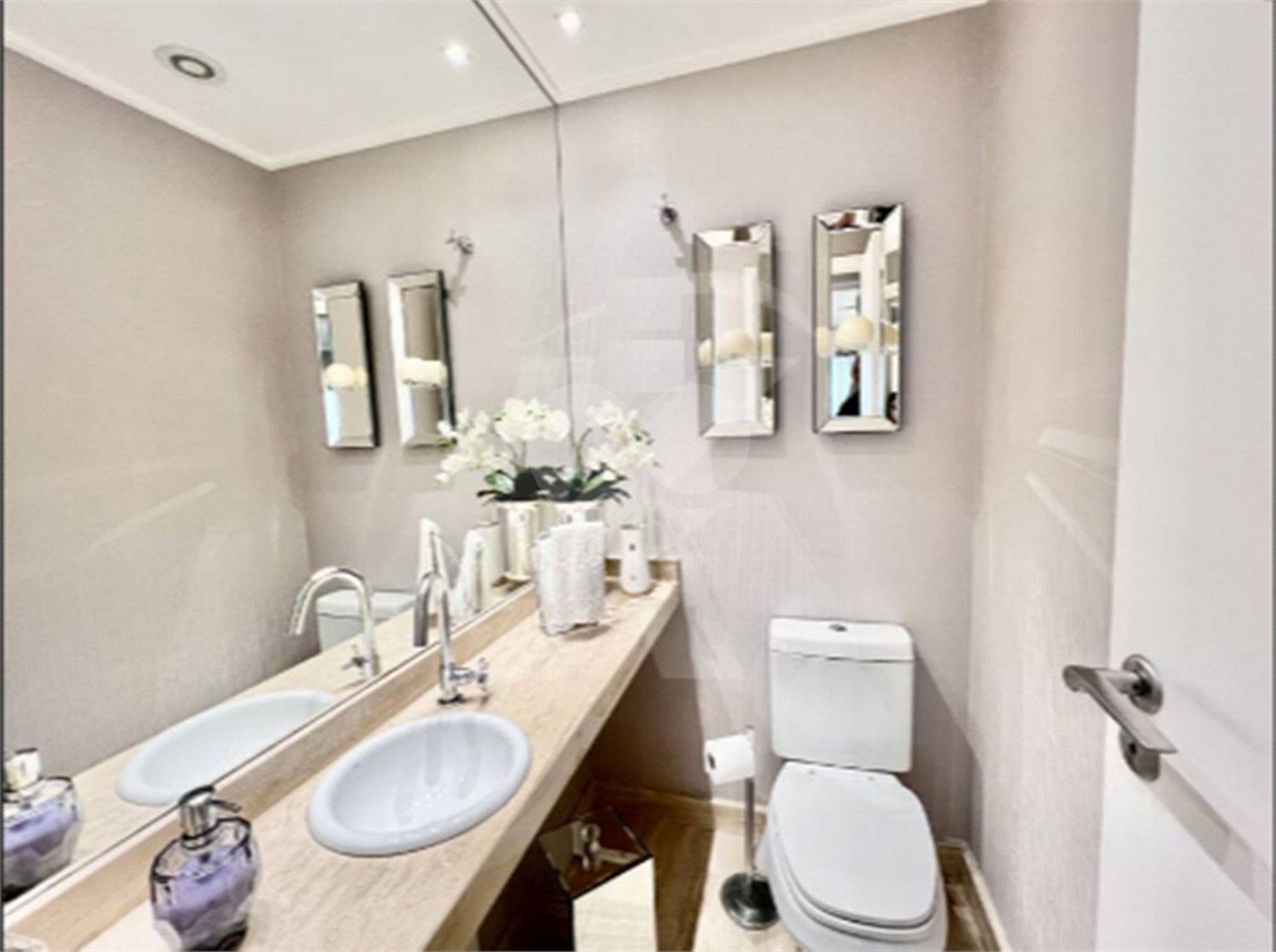 Apartamento à venda ou para alugar com 4 suítes em Santa Teresinha, São Paulo, SP