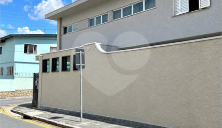 Sobrado à venda com 3 quartos, sendo 1 suíte,  em Jardim do Mar, São Bernardo do Campo, SP