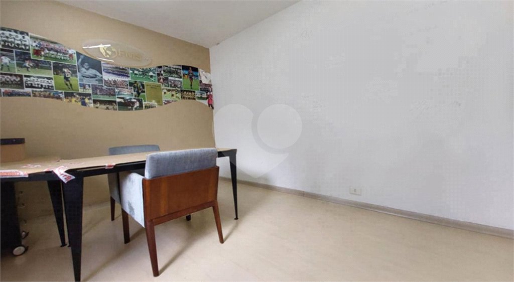 Casa à venda com 4 quartos, sendo 2 suítes,  em Vila Alexandria, São Paulo, SP