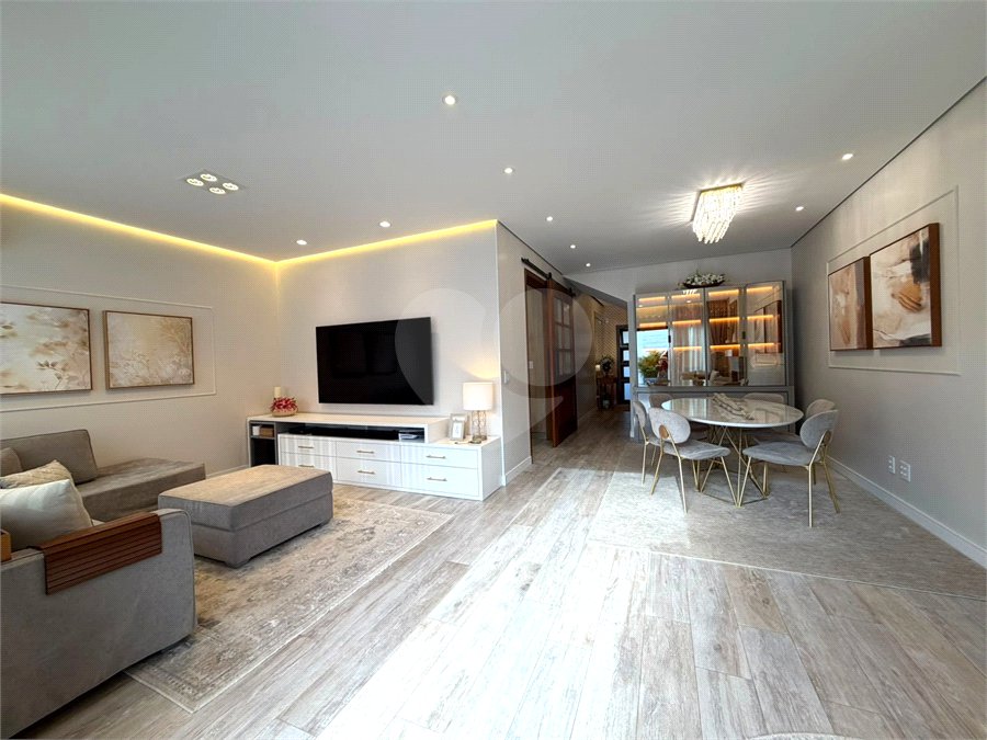 Casa à venda com 3 suítes no condomínio Palm Hill North, São Paulo - SP