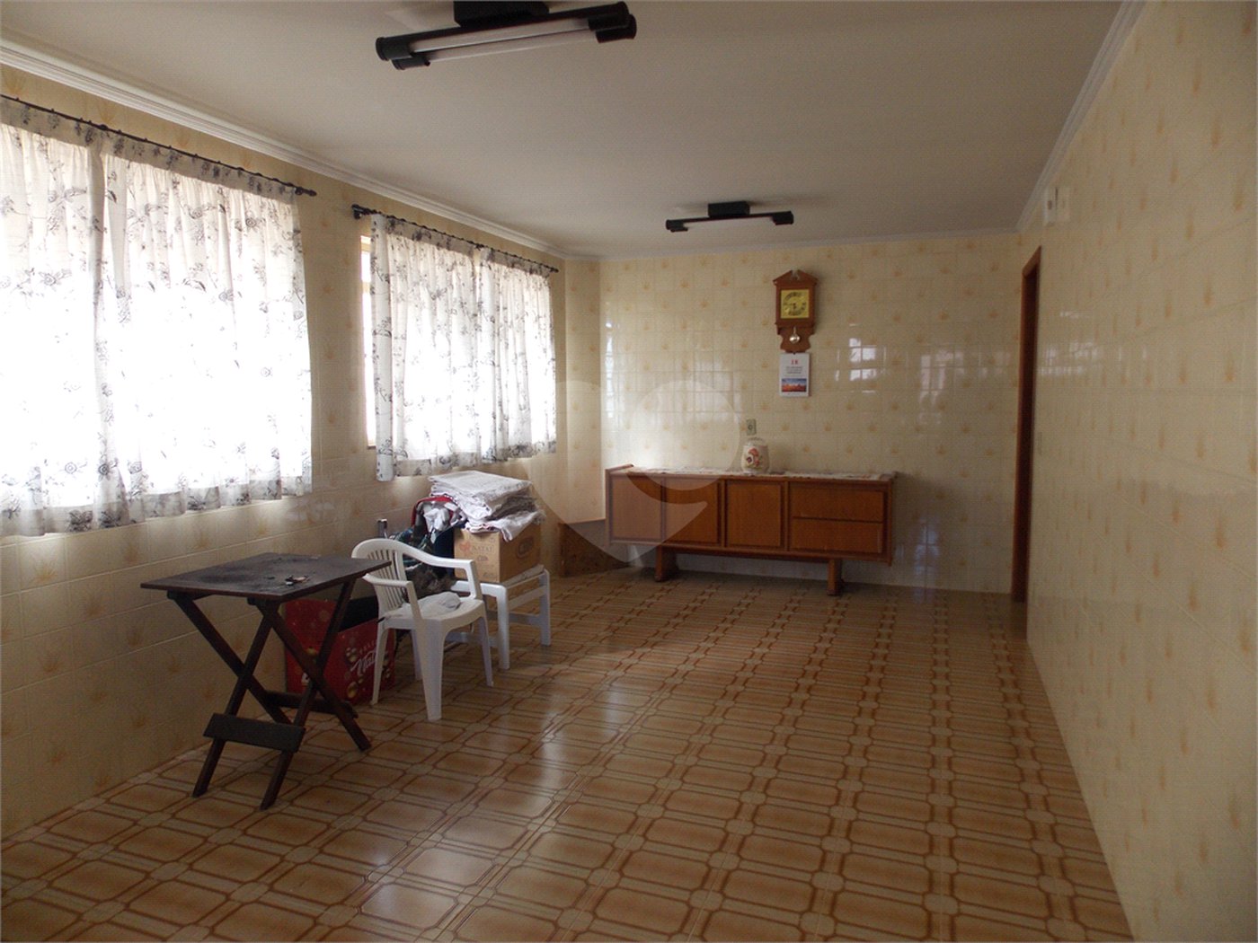 Casa à venda ou para alugar com 5 quartos, sendo 3 suítes,  no Centro, Atibaia, SP