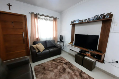 Sobrado à venda com 3 quartos, sendo 2 suítes, em Vila Mazzei, São Paulo, SP