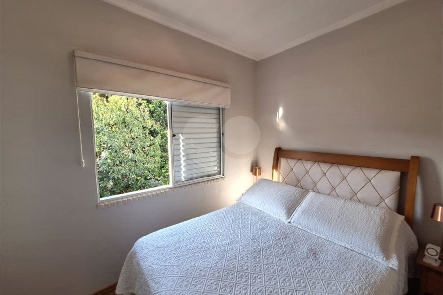 Casa à venda com 3 quartos, sendo 1 suíte, no condomínio Villaggio Tronchim, São Paulo - SP