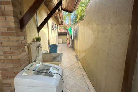 Casa à venda com 3 quartos, sendo 1 suíte,  no condomínio Morada da Praia, Bertioga - SP