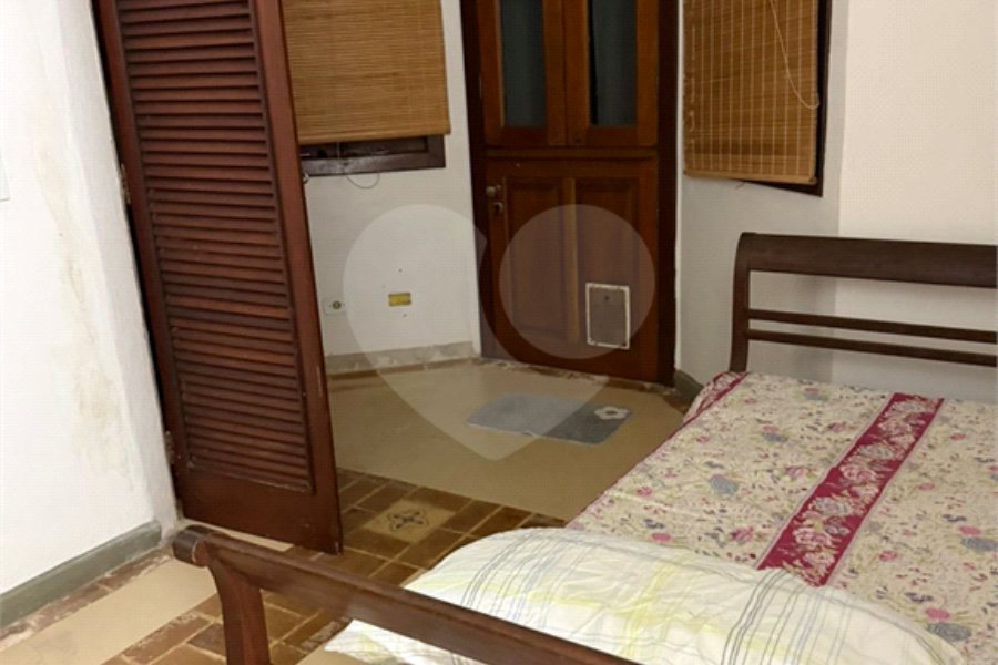 Casa à venda com 6 suítes em Massaguaçu, Caraguatatuba, SP