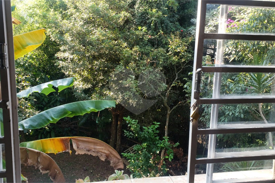 Sobrado à venda com 3 quartos, sendo 1 suíte, em Horto, São Paulo, SP