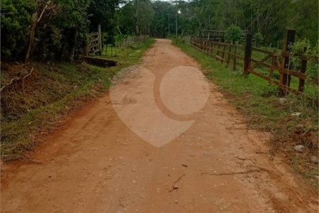 Sítio à venda com 2 quartos em Área Rural de Lagoinha, Lagoinha, SP