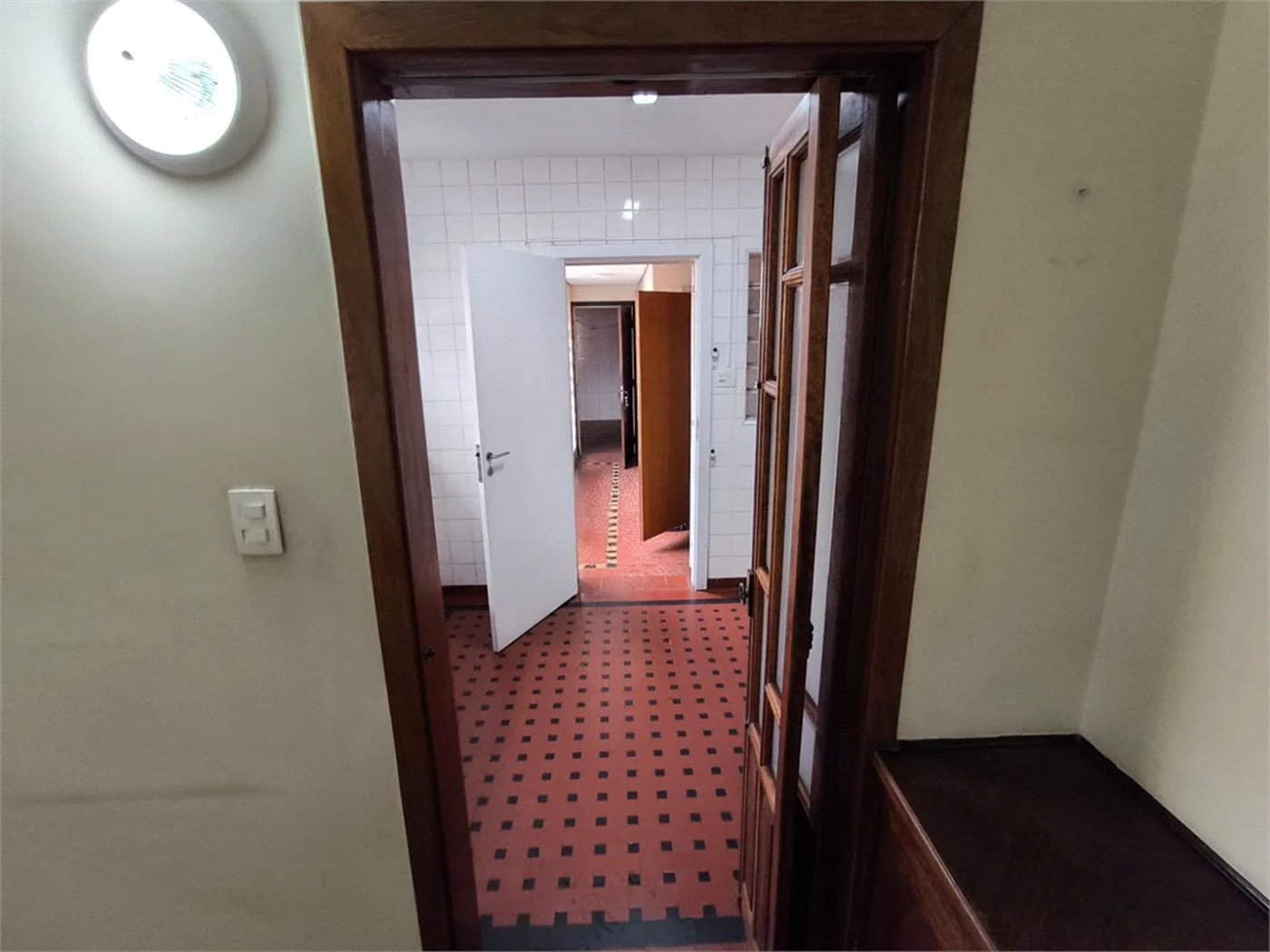 Sobrado à venda com 5 quartos, sendo 1 suíte, em Jardim Trussardi, São Paulo, SP