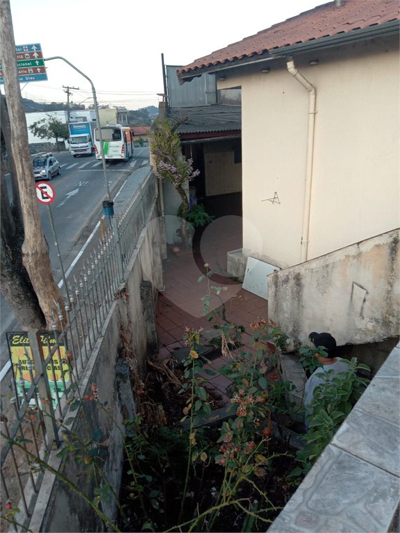 Casa à venda ou para alugar com 2 quartos no Centro, Mairiporã, SP