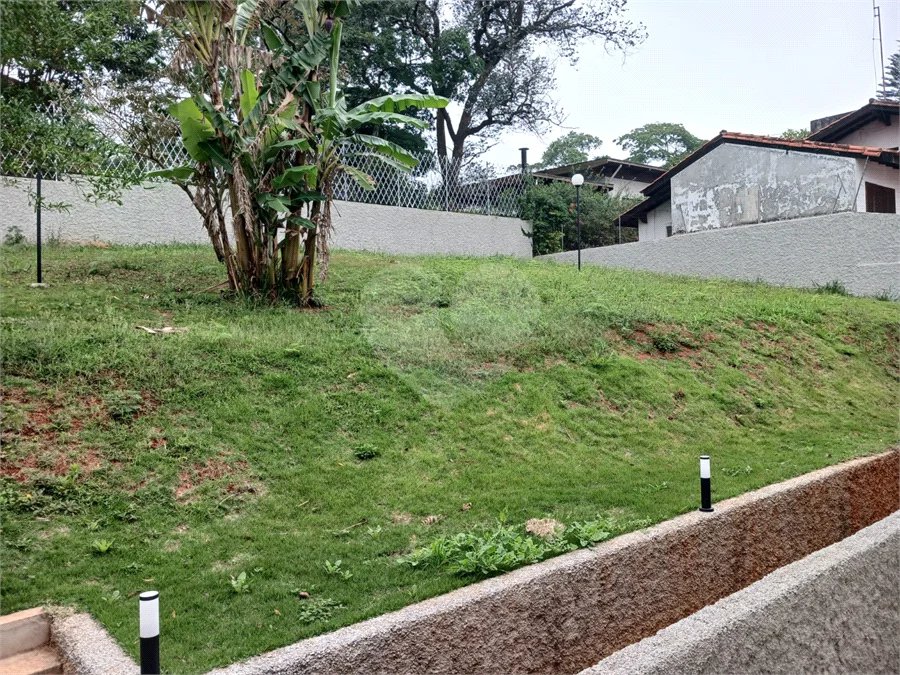 Sobrado à venda com 3 suítes em Roseira, Mairiporã, SP