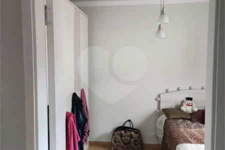 Sobrado à venda com 3 quartos, sendo 1 suíte, em Chácara Monte Alegre, São Paulo, SP
