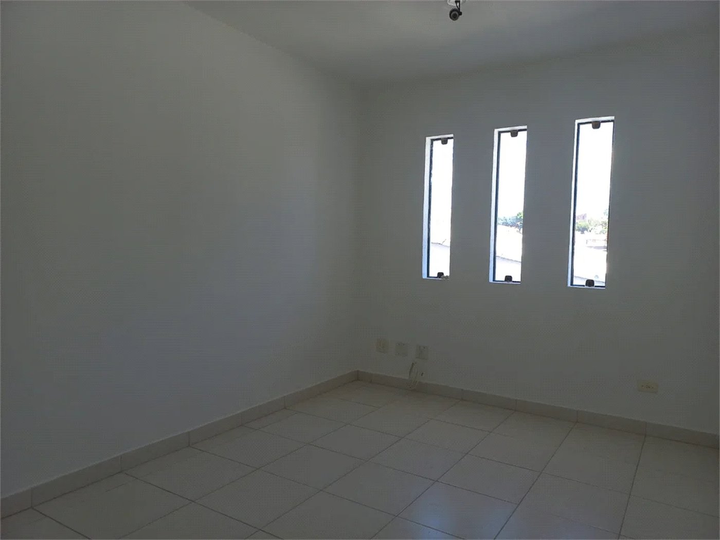Sobrado à venda com 3 quartos, sendo 1 suíte, em Vila Lageado, São Paulo, SP