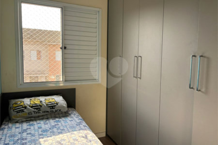 Casa à venda com 3 quartos, sendo 1 suíte, no condomínio Vila Nova Horizonte, Suzano - SP