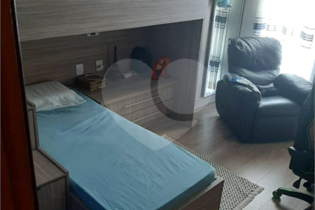 Casa à venda com 3 quartos, sendo 1 suíte,  em Vila Suissa, Mogi das Cruzes, SP