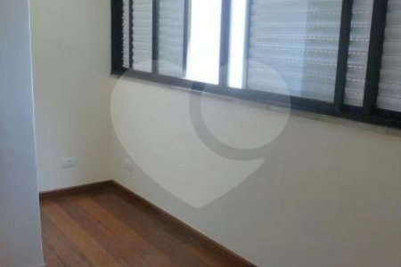 Cobertura à venda com 3 quartos, sendo 1 suíte,  em Vila Suzana, São Paulo, SP
