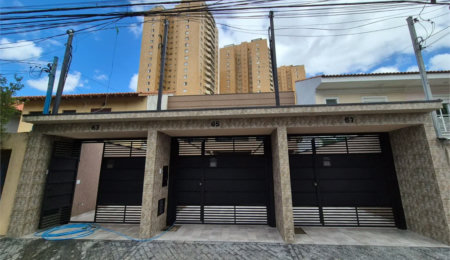 Sobrado à venda com 2 suítes em Vila Polopoli, São Paulo, SP