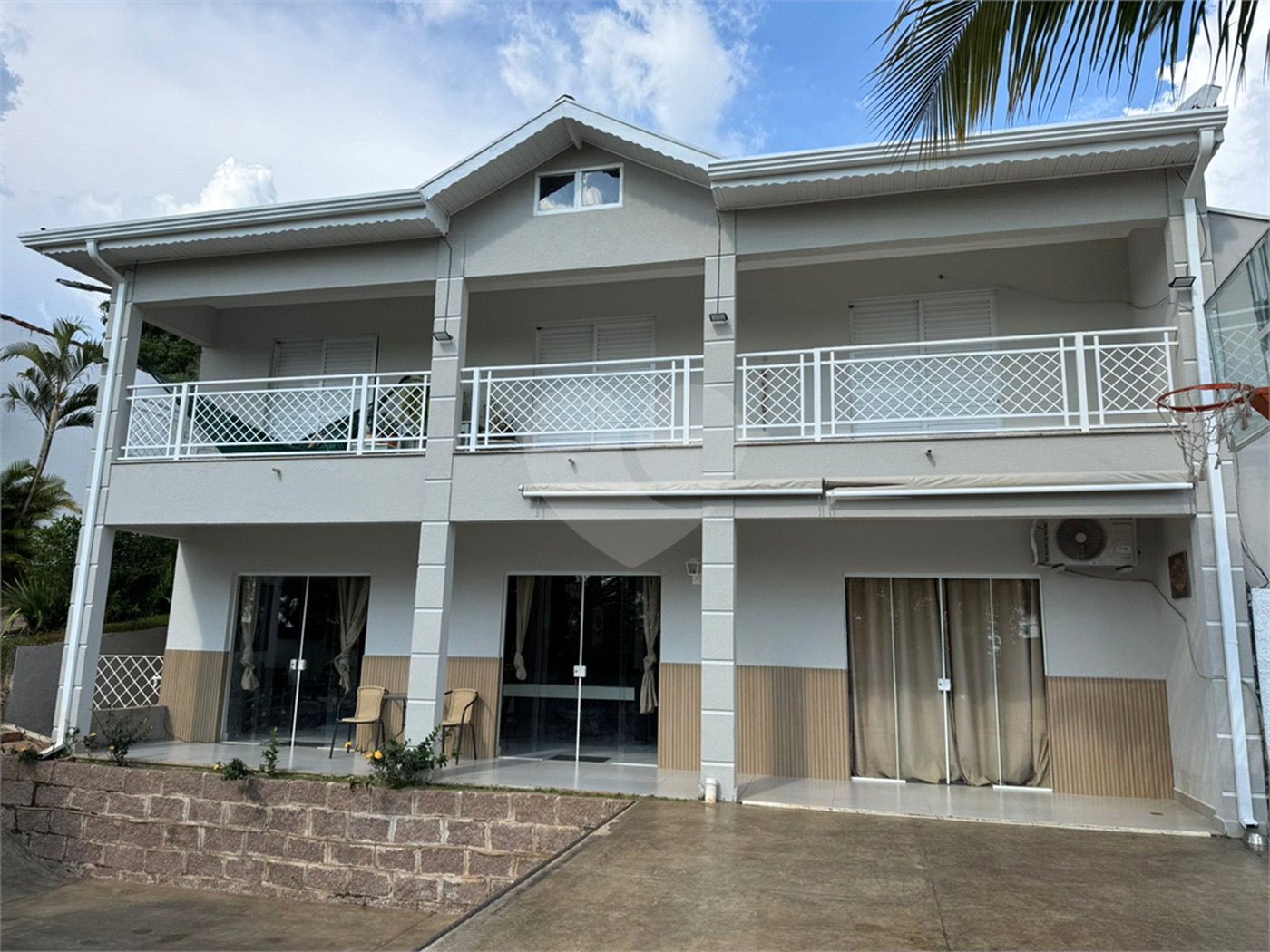 Chácara à venda com 4 quartos, sendo 3 suítes, em Colinas de Indaiatuba, Indaiatuba, SP