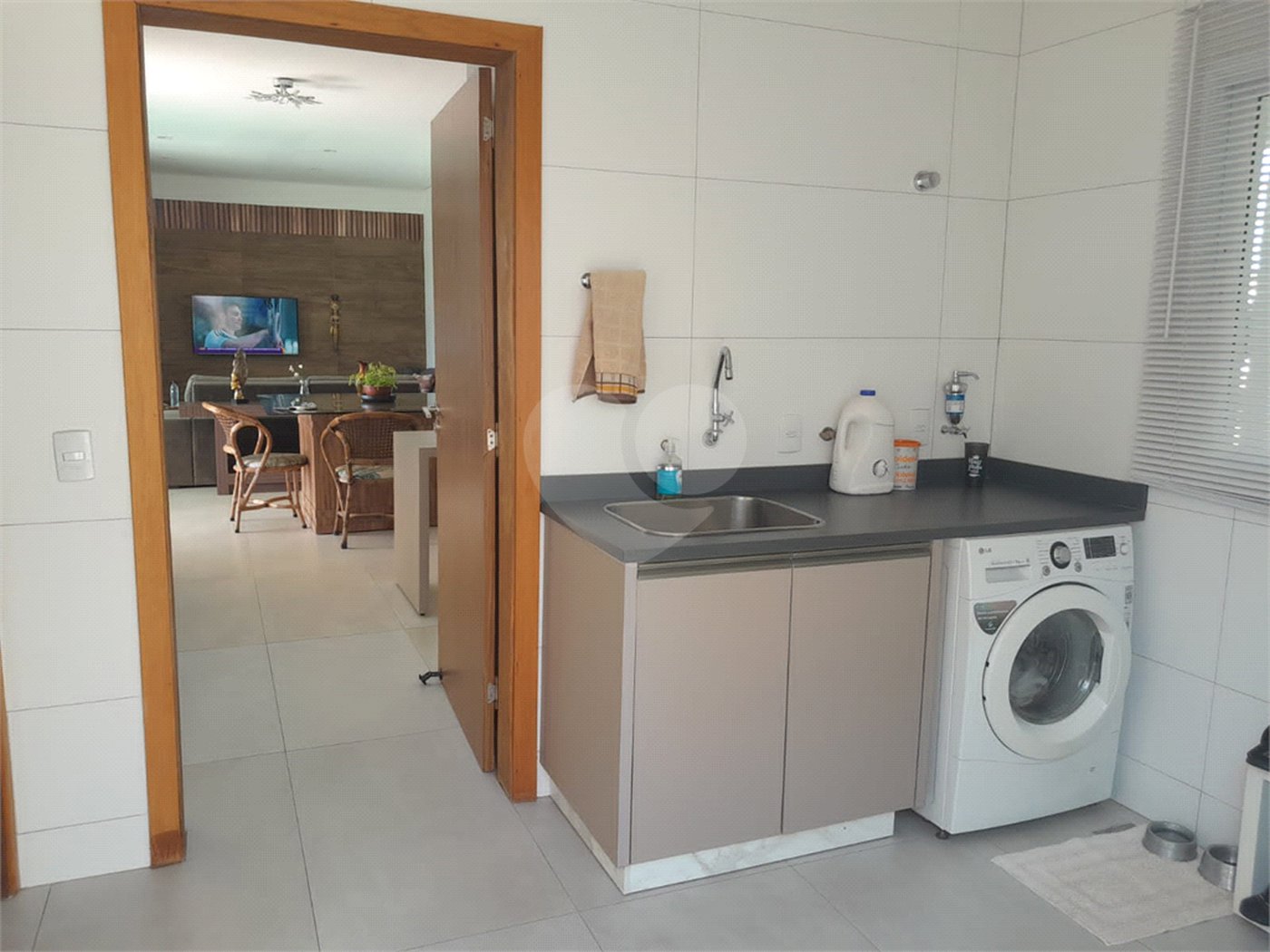 Casa à venda com 3 suítes no condomínio Village Ipanema 1, Araçoiaba da Serra - SP
